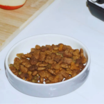 Is It Okay to Feed Cats Kibble Only